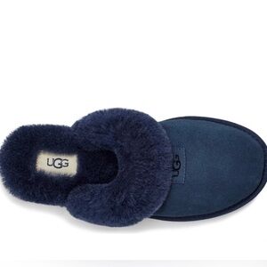 * NEW UGG Navy Blue Shearling Slip-Ons BX20